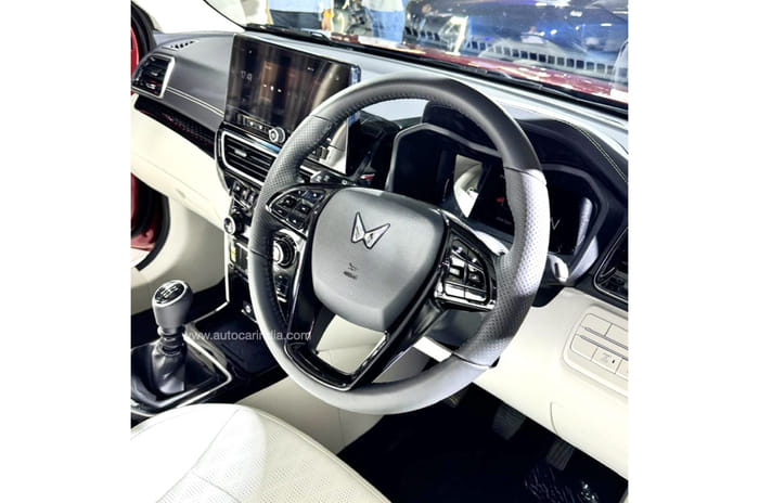 Mahindra XUV 3XO interior